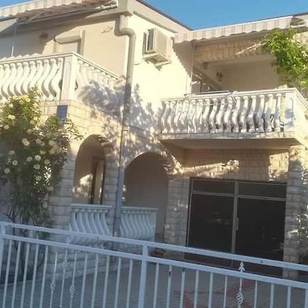 Apartment Krmpotic Vir Luaran gambar