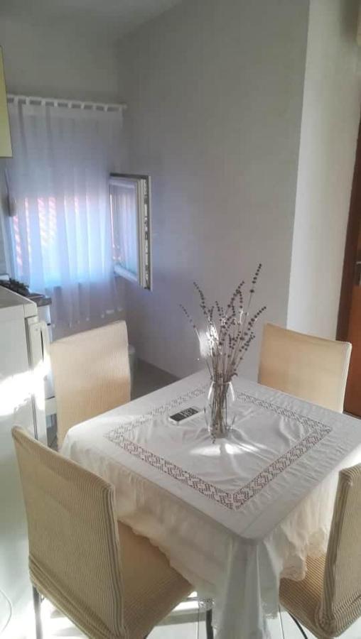 Apartment Krmpotic Vir Luaran gambar